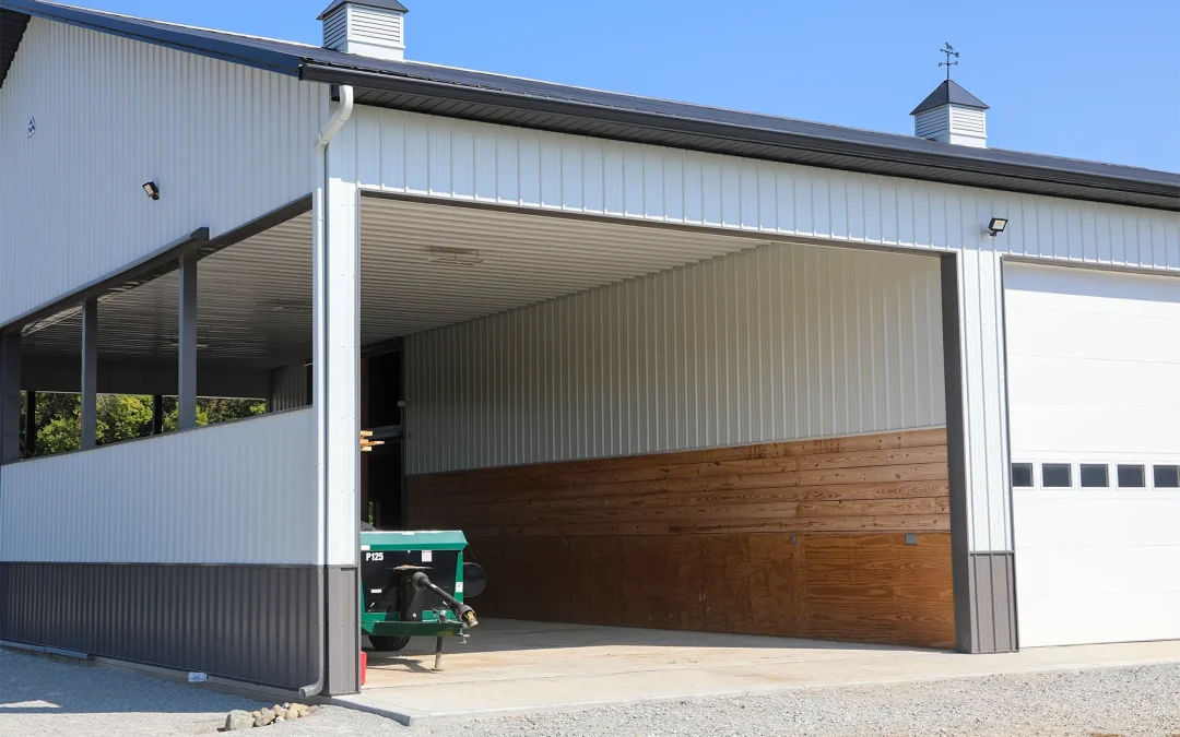 equestrian building lean-to