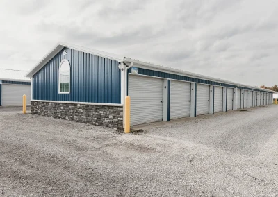 Commercial post-frame building