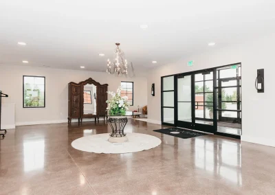 Commercial post-frame building