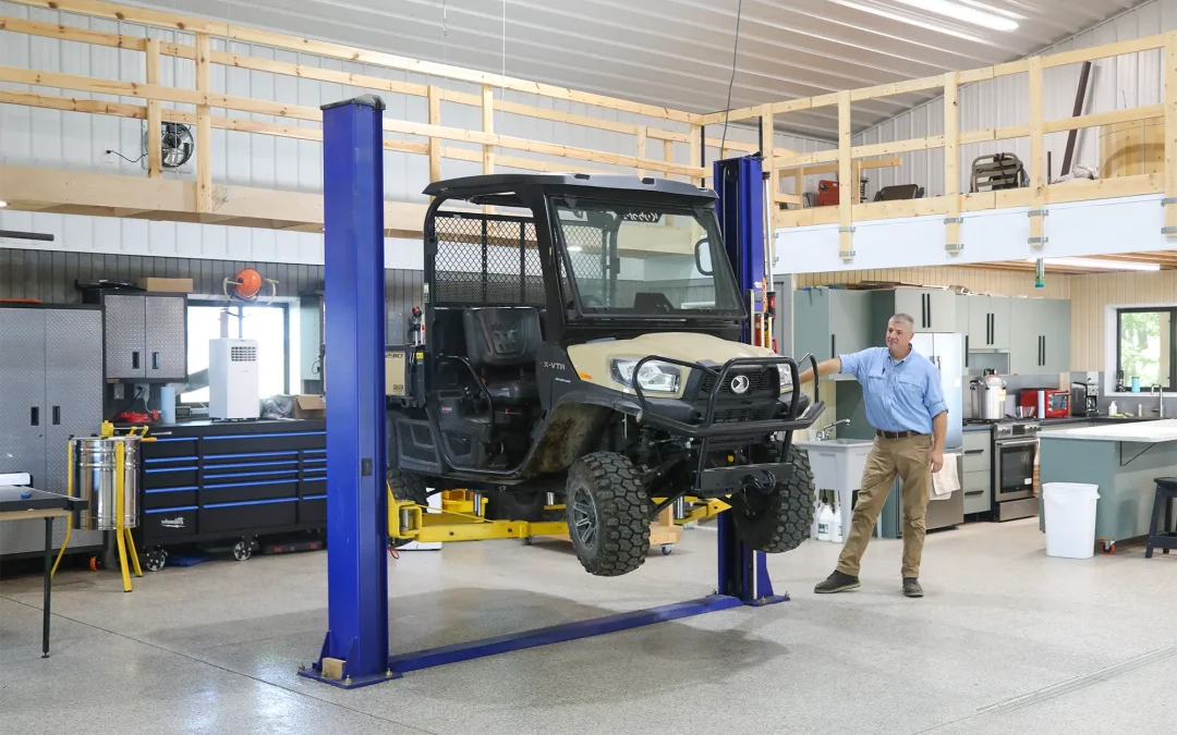AccessoryStorage_Header_03 Interior Accessory and Storage Building
