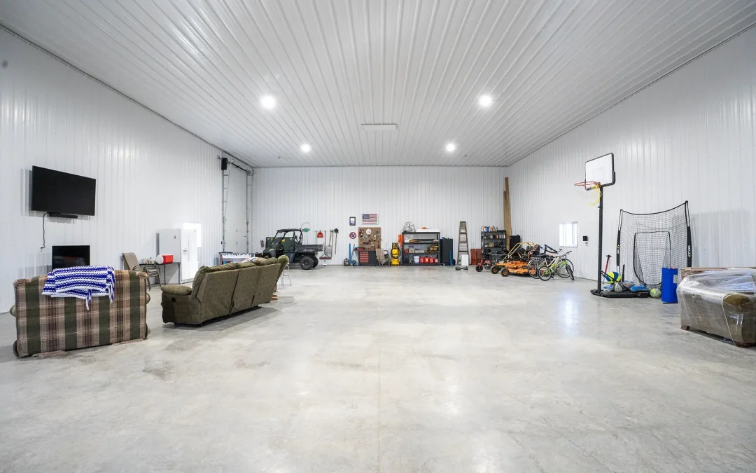 RecAndEntertainment_Interior_02 Recreation and entertainment post-frame building interior