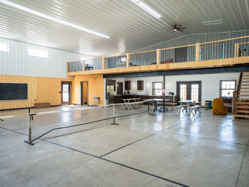 MB26001_Multi-Functional multi-functional residential pole barns