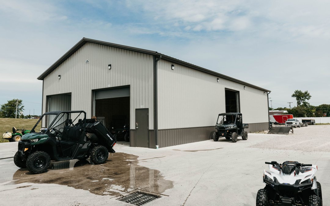 Commercial post-frame building